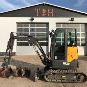 MINI-PELLE Volvo ECR25D