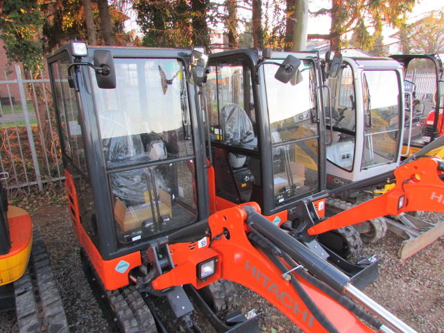 materiel-de-TP-mini-pelleHITACHI-ZX-19U-5A-6_big-17010917353640651900